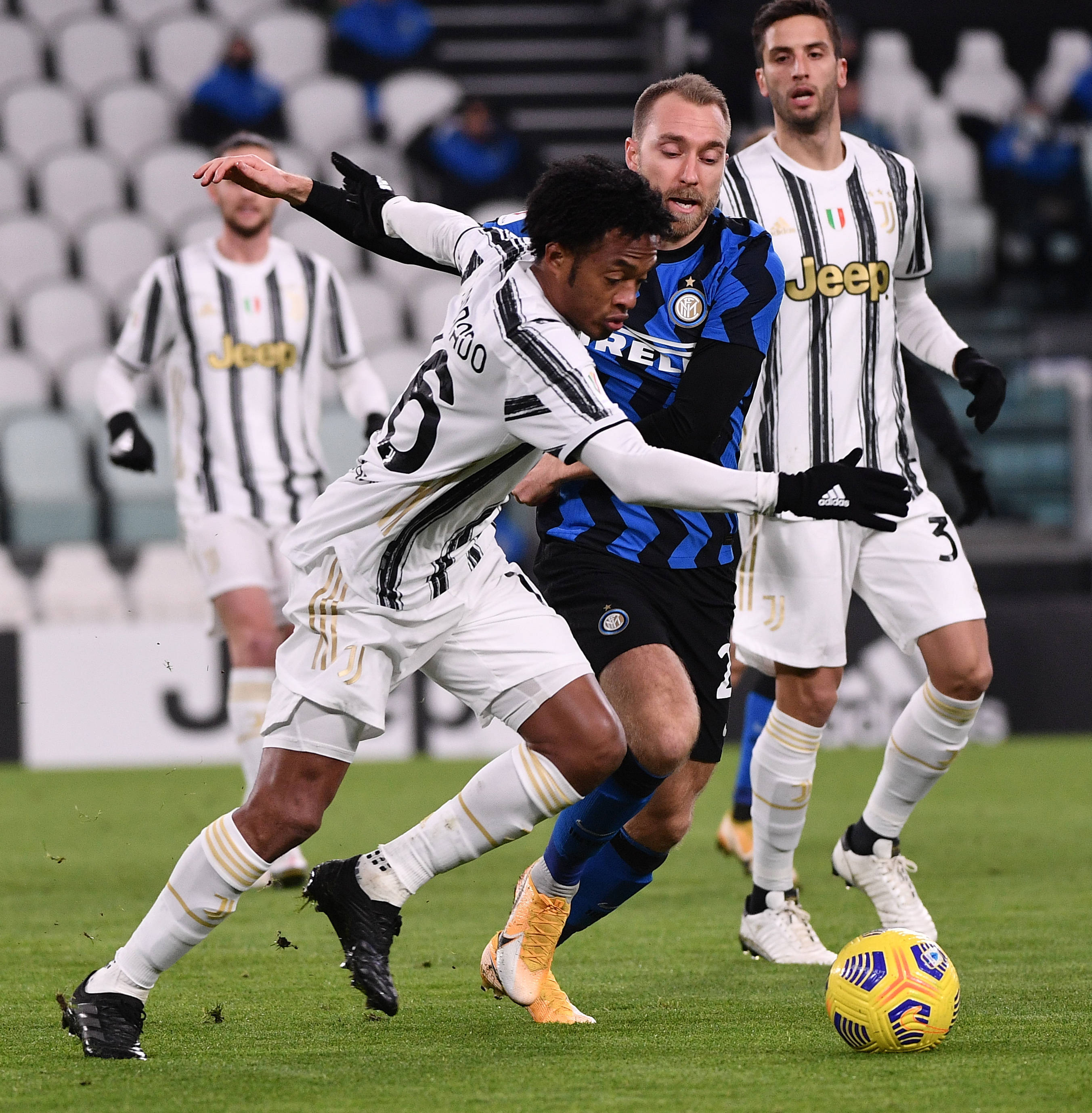 国际米兰发布备战花絮,窗口期外线爆发,亚冠任务艰巨,年轻球员得到机会的简单介绍 国际米兰发布备战花絮,窗口期外线爆发,亚冠任务艰巨,年轻球员得到机会的简单介绍