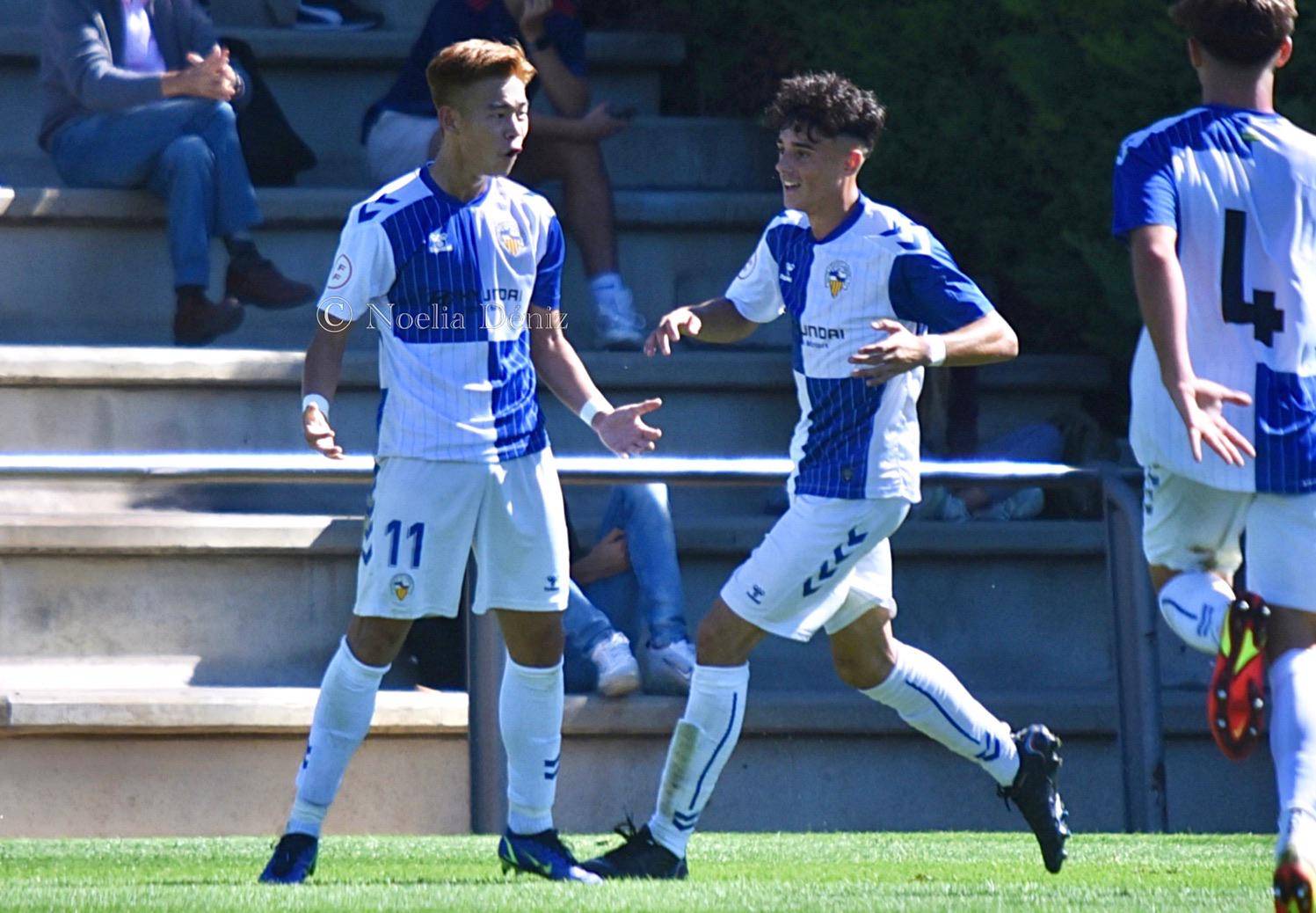 开云下载-意甲赛程吃紧，莱比锡转会期防线松动，压力陡增，年轻球员得到机会的简单介绍