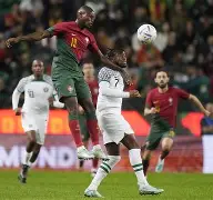 开云网站-包含从葡萄牙体育绝杀压哨备战葡超到窗口期勒沃库森调整名单以备英超，库里打爆全场的词条