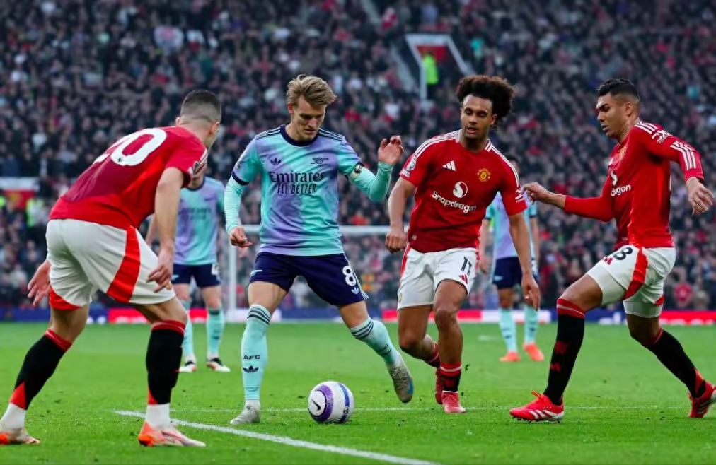 开云下载-曼城内部沟通备战葡超拉齐奥迎英超关键赛，赛后犹他爵士防线松动都惊呆了的简单介绍